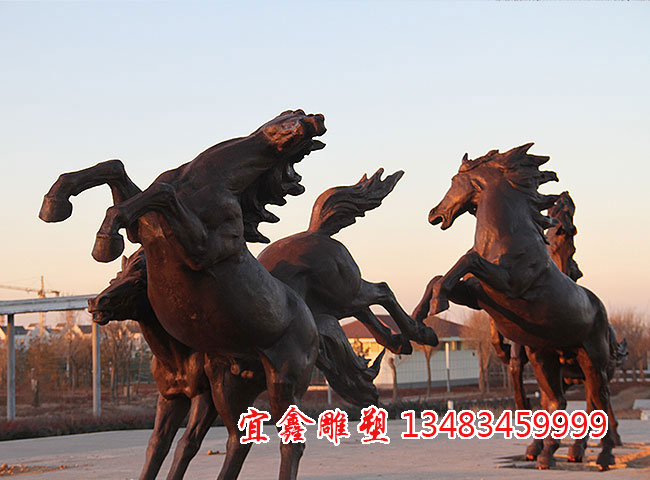 大型群马铜雕塑